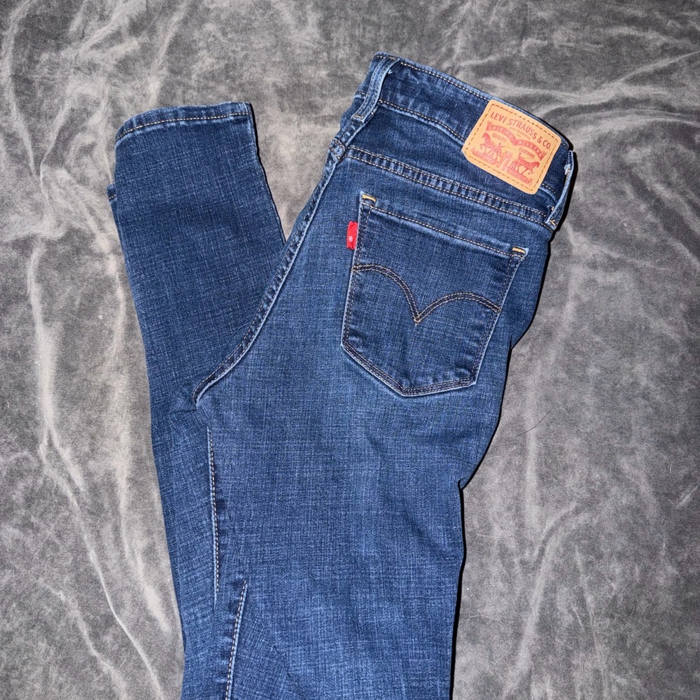 Women’s Levi’s 711 Skinny Blue Skinny Jeans - Classic Stretch Denim Size 27